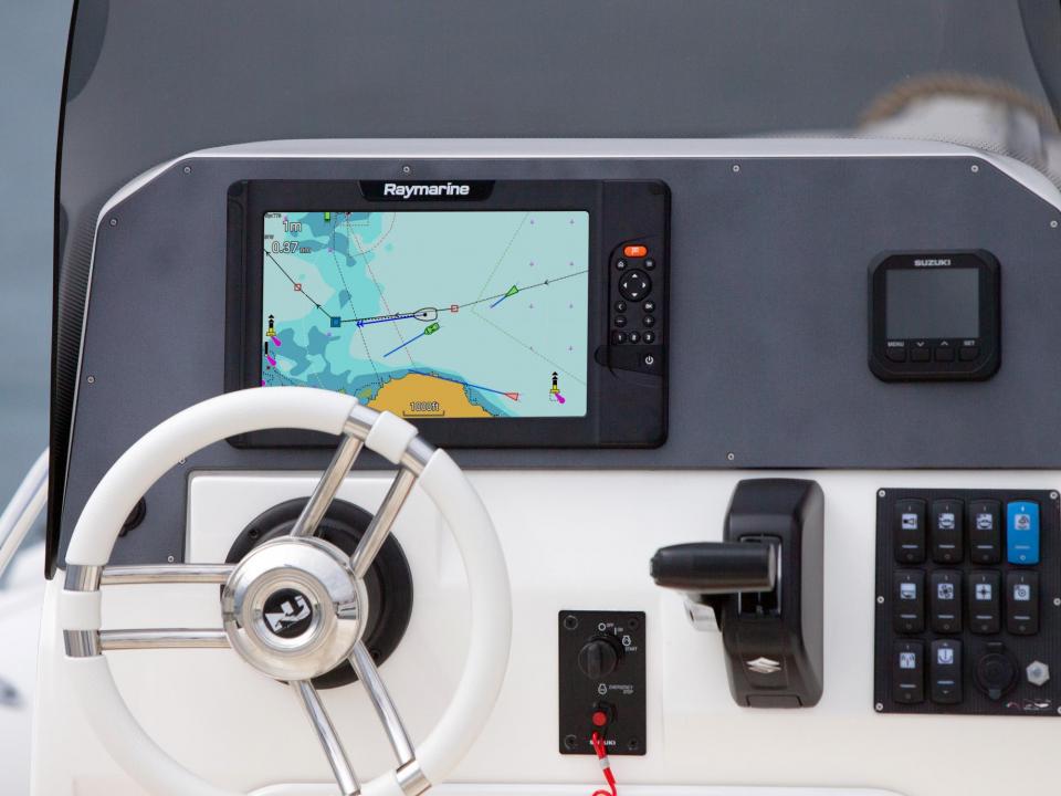 Raymarine Display Multifunción Element